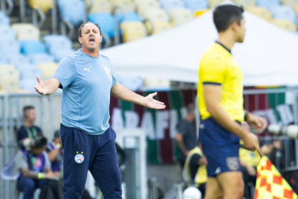 [Vídeo: Rogério Ceni detona arbitragem após amistoso do Bahia: 