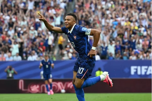 [Mbappé pode igualar feito histórico de Cafu em semifinal da Copa do Mundo]