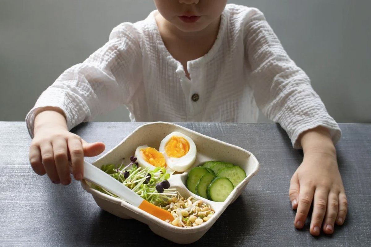 Alimentação com vegetais é pouco consumida por crianças em 185 países, diz estudo