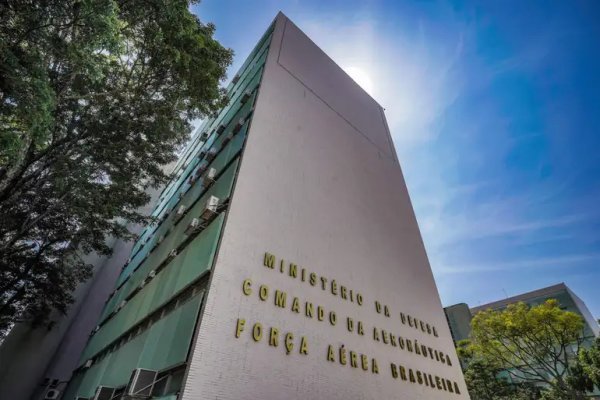 [Comando da Aeronáutica diz ter repassado R$ 2,4 milhões ao Master em consignados ]