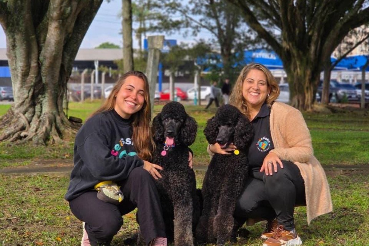 Clínica baiana entrega primeiro cão de assistência treinado pelo projeto TEAssisto para criança autista!