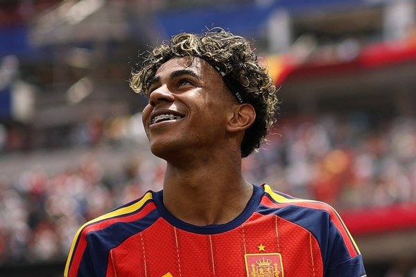 [Yamal pode se tornar jogador mais jovem a disputar final de Copa pela Espanha]