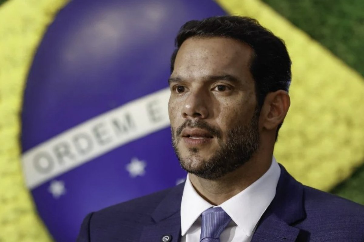 CBF demite funcionários após vazamentos de supostos gastos irregulares de Samir Xaud CBF demite funcionários após vazamentos de supostos gastos irregulares de Samir Xaud