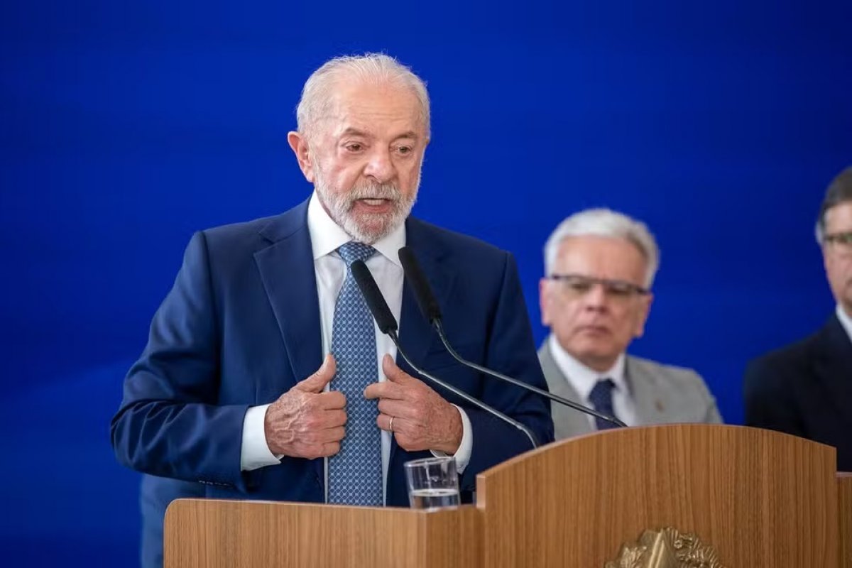 Lula reúne ministros após EUA anunciarem novo tarifaço contra produtos brasileiros