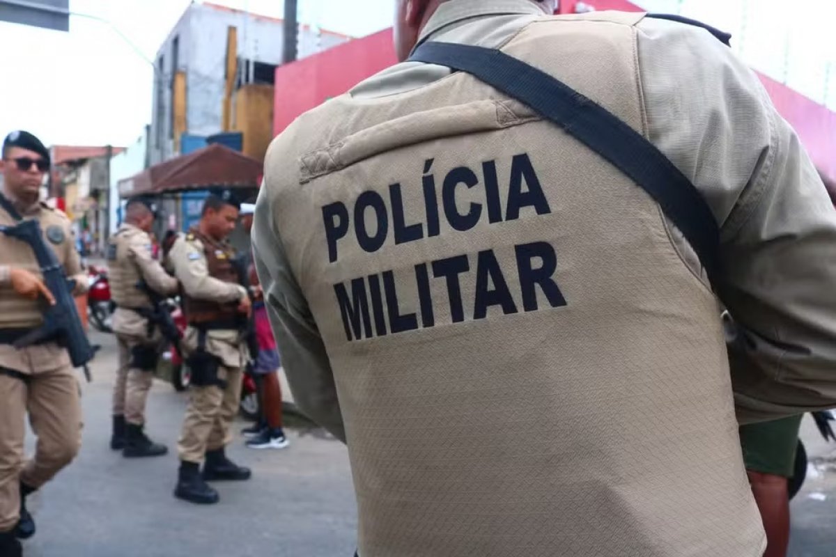  Homem morre após ser baleado em abordagem policial contra tentativa de feminicídio