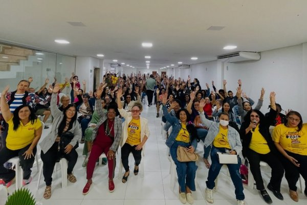 [Profissionais da Educação de Feira de Santana aprovam paralisação na próxima segunda-feira (20)]