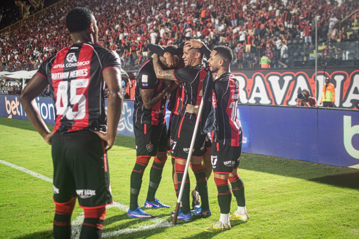 Vitória encerra primeiro turno do Brasileirão com melhor desempenho como mandante 