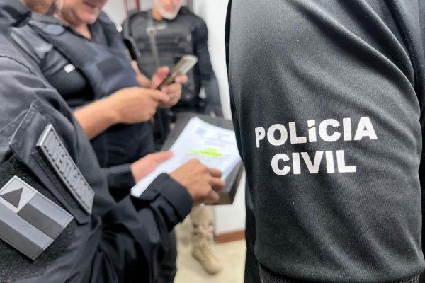 [Mulher é encontrada morta a tiros em área de mata às margens da BR-324]