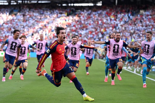 [Espanha bate a Argentina na prorrogação e conquista o mundo pela segunda vez ]
