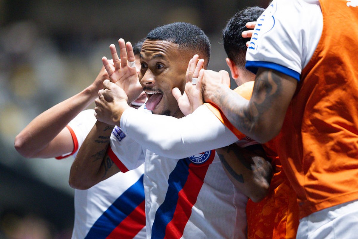 Bahia empata com Atlético-MG e perde chance de entrar no G-4 do Brasileirão Bahia empata com Atlético-MG e perde chance de entrar no G-4 do Brasileirão