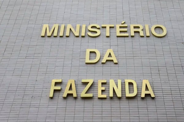 [Previsão de déficit primário cai para R$ 52 bilhões e governo desbloqueia R$ 5,7 bilhões do Orçamento]