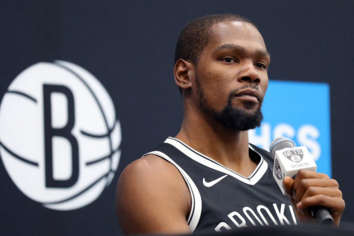 Quatro jogadores do Brooklyn Nets testam positivo para coronavírus