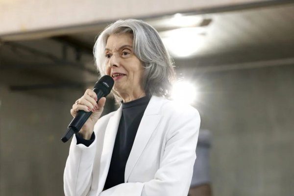 [Sem citar Trump, Cármen Lúcia defende urnas e critica tentativa de interferência nas eleições]