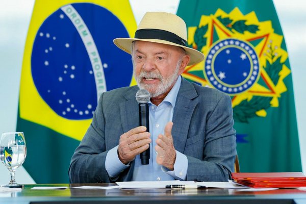[Congresso paraguaio emite nota de repúdio por fala de Lula sobre guerra no país]