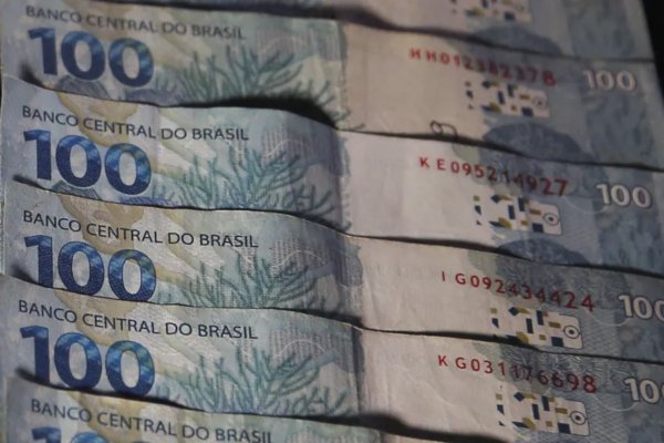 [Contas do governo fecham em déficit de R$ 48,2 bilhões em junho]