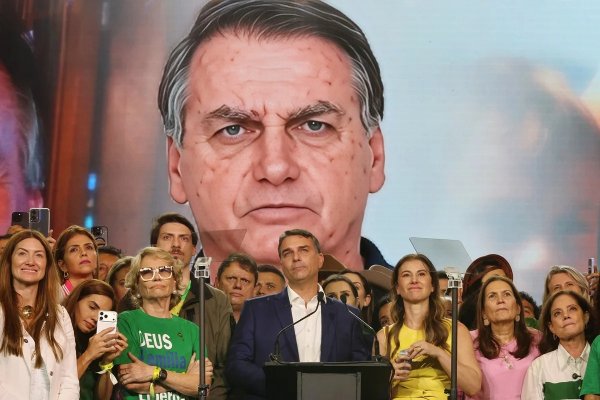 Flávio diz que Bolsonaro [Flávio diz que Bolsonaro