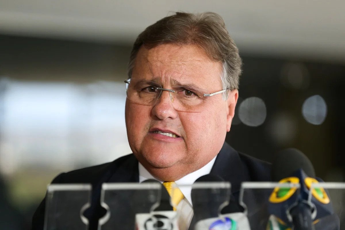 'É um menino, não acrescenta em nada', diz Geddel Vieira Lima sobre Zé Cocá