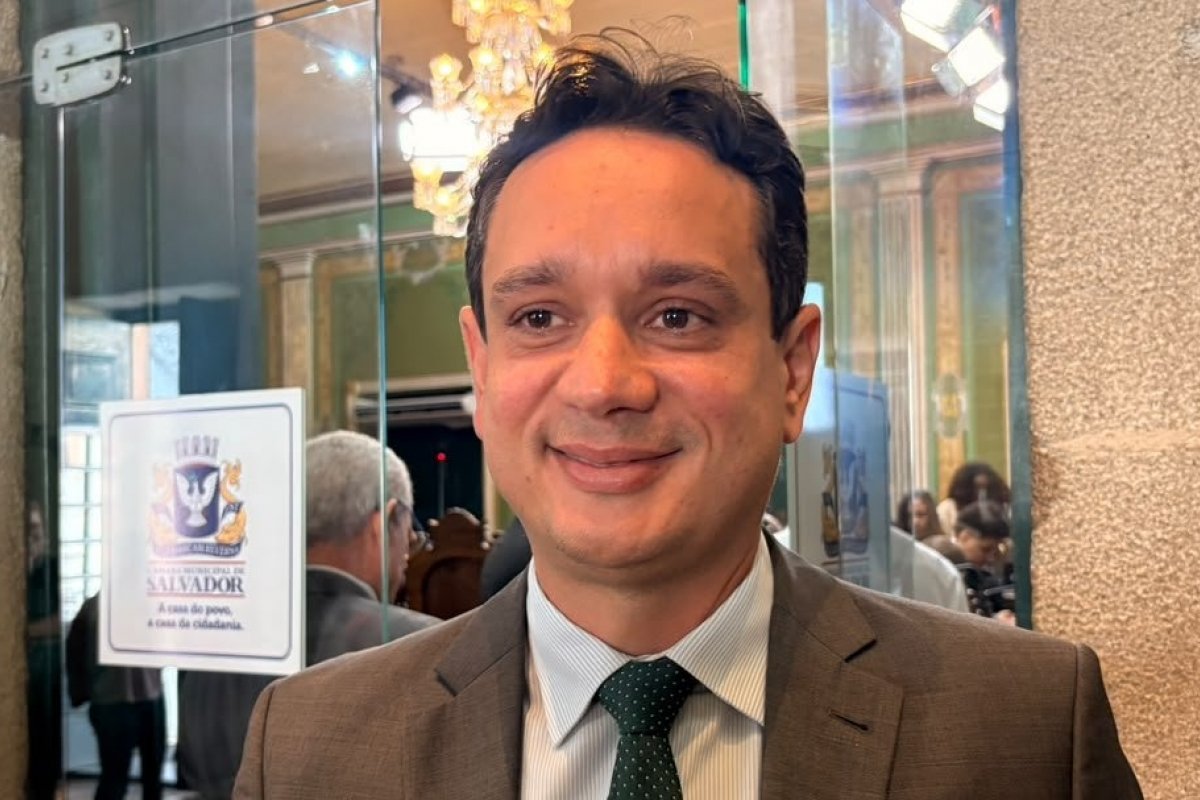 Vídeo: André Fraga diz sofrer 'perseguição política' após rejeição de candidatura pela federação