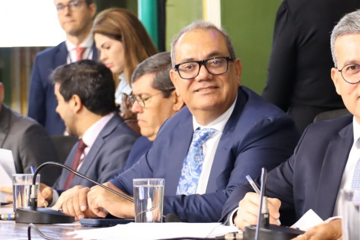 Eleições 2026: Carlos Muniz define data para anunciar apoio a Jerônimo ou ACM Neto