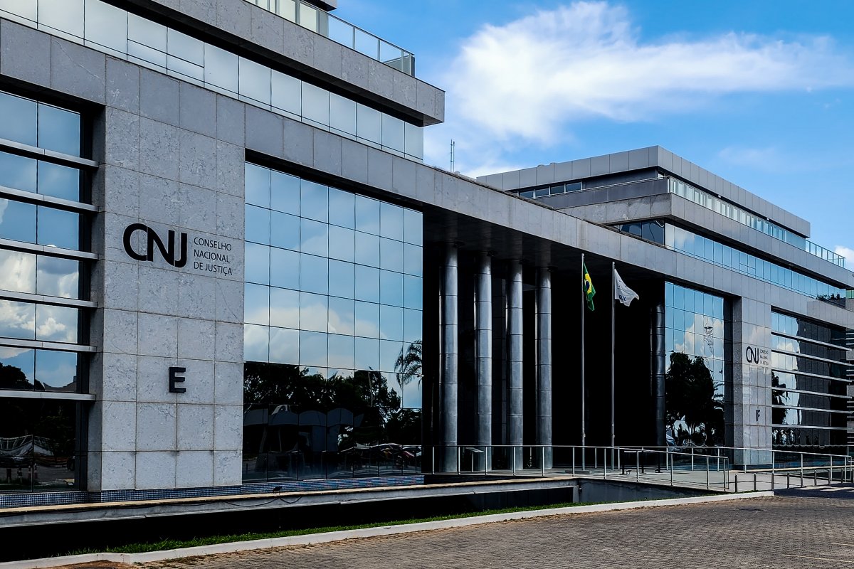 CNJ acaba com aposentadoria compulsória como punição máxima para juiz