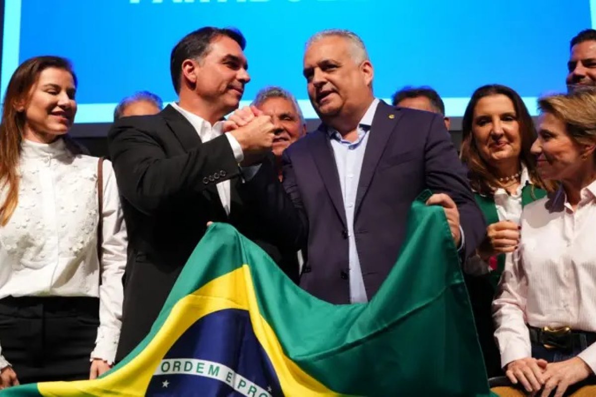 Escolha de Alfredo Gaspar como vice de Flávio Bolsonaro divide a direita bolsonarista