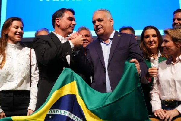 [Escolha de Alfredo Gaspar como vice de Flávio Bolsonaro divide a direita bolsonarista]