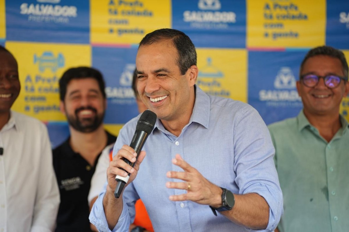 Vídeo: Bruno Reis recebe críticas de professores após anunciar pagamento do Fundef: “O dinheiro é nosso”
