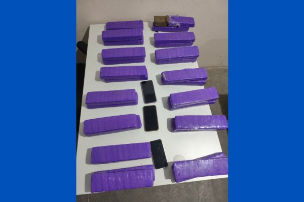 [Mais de 20kg de maconha são apreendidos pela PM em município no sul da Bahia]