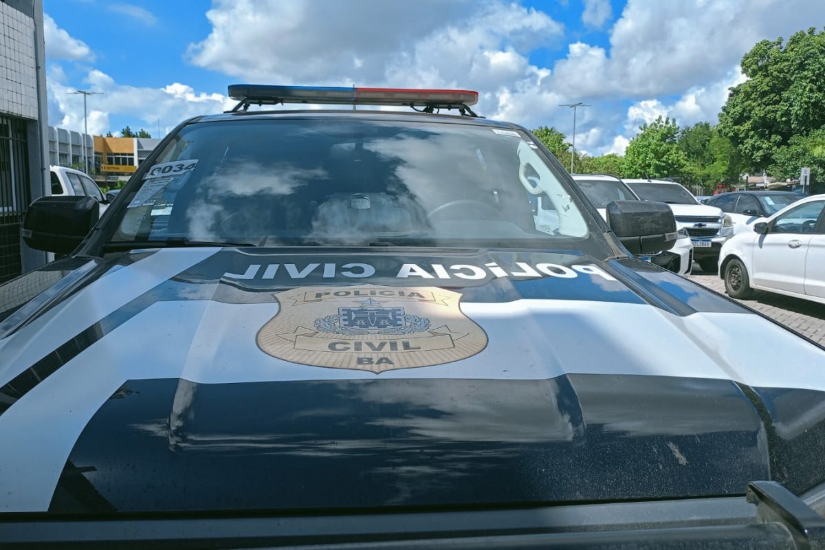 Mulher é presa suspeita de aplicar golpes em empréstimos consignados contra idosos na Bahia