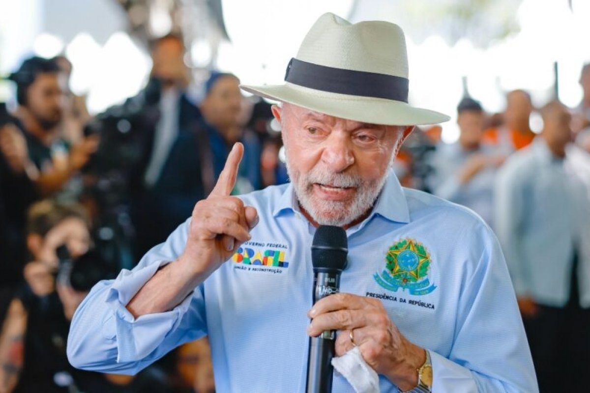 Lula sanciona lei que endurece penas para crimes sexuais com uso de IA contra crianças e adolescentes