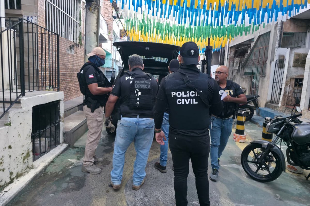 Trio investigado por estelionato é preso suspeito de aplicar golpes contra idosos