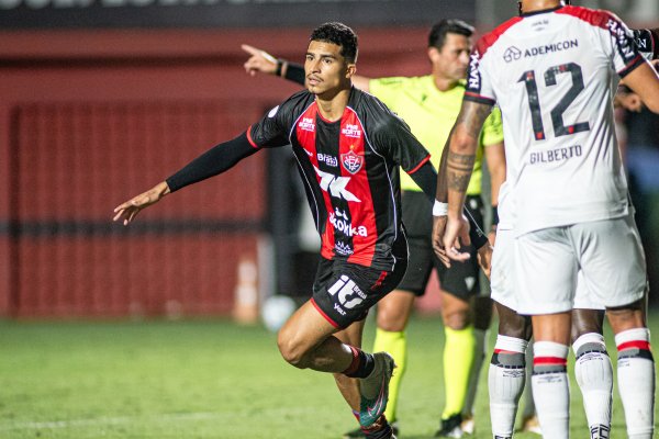 [Renê assume artilharia da Copa do Brasil e lidera classificação histórica do Vitória]