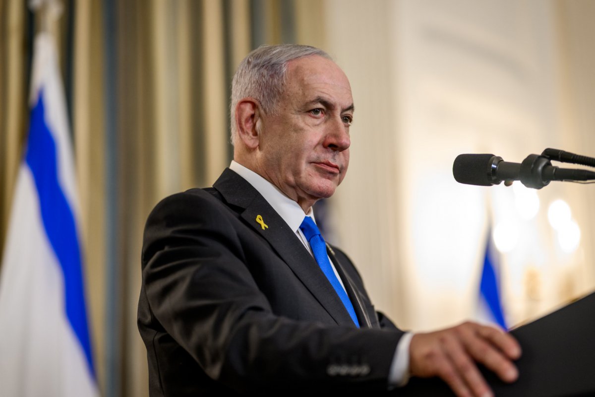 Netanyahu diz que Irã não terá arma nuclear, e houthis atacam refinaria saudita na costa do Mar Vermelho