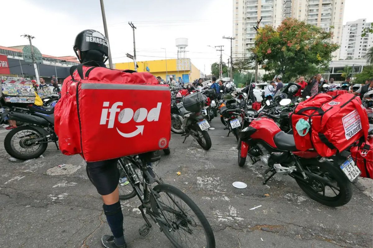 Anvisa permite entrega de medicamentos por aplicativos como Rappi, Mercado Livre e iFood