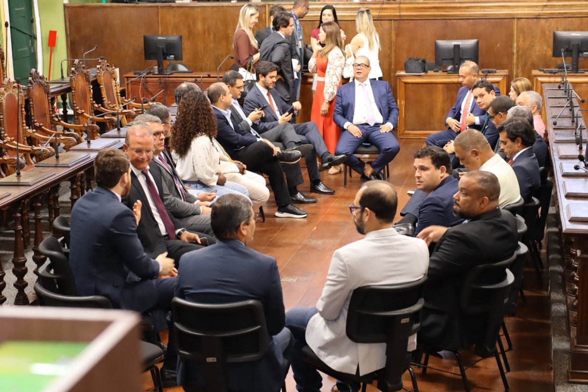 Câmara pode liberar R$ 93 milhões do Fundef e mudar regra de desapropriação na quarta-feira (12)