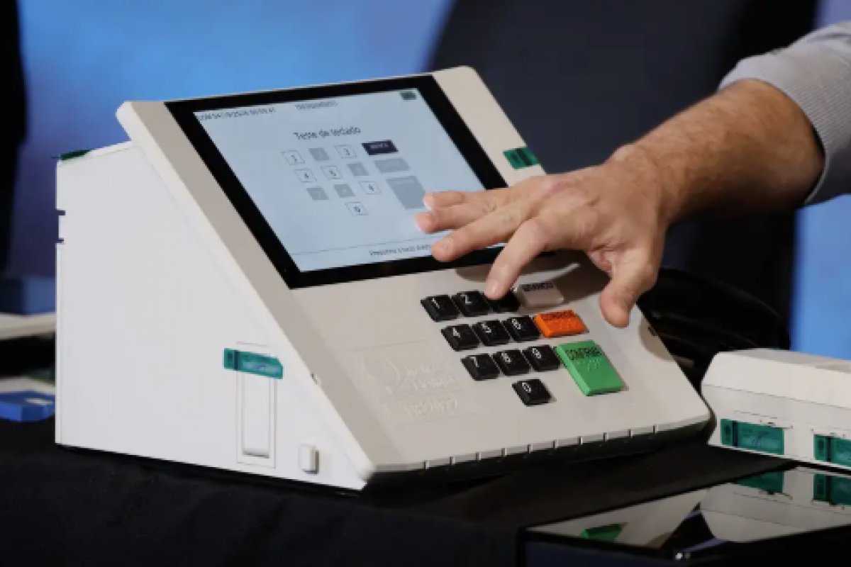 TSE nega fraude e afirma que totalização dos votos é aberta, auditável e segura