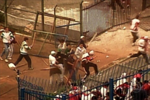 [Justiça marca júri de 10 torcedores do Corinthians acusados de matar palmeirenses em 2012]