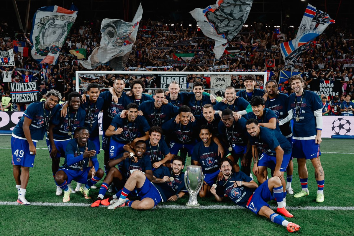 PSG estreia temporada europeia com título da Supercopa