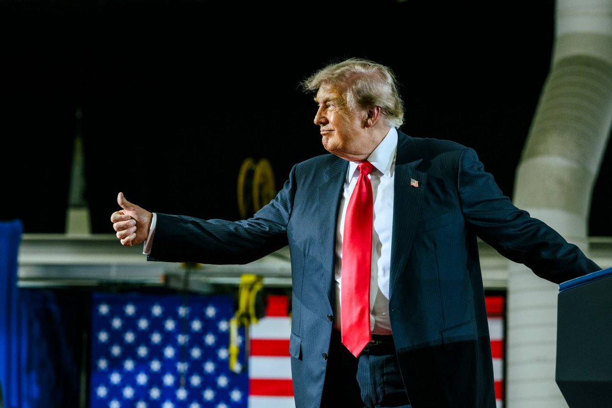 Trump autoriza ação cibernética dos EUA contra PCC e CV