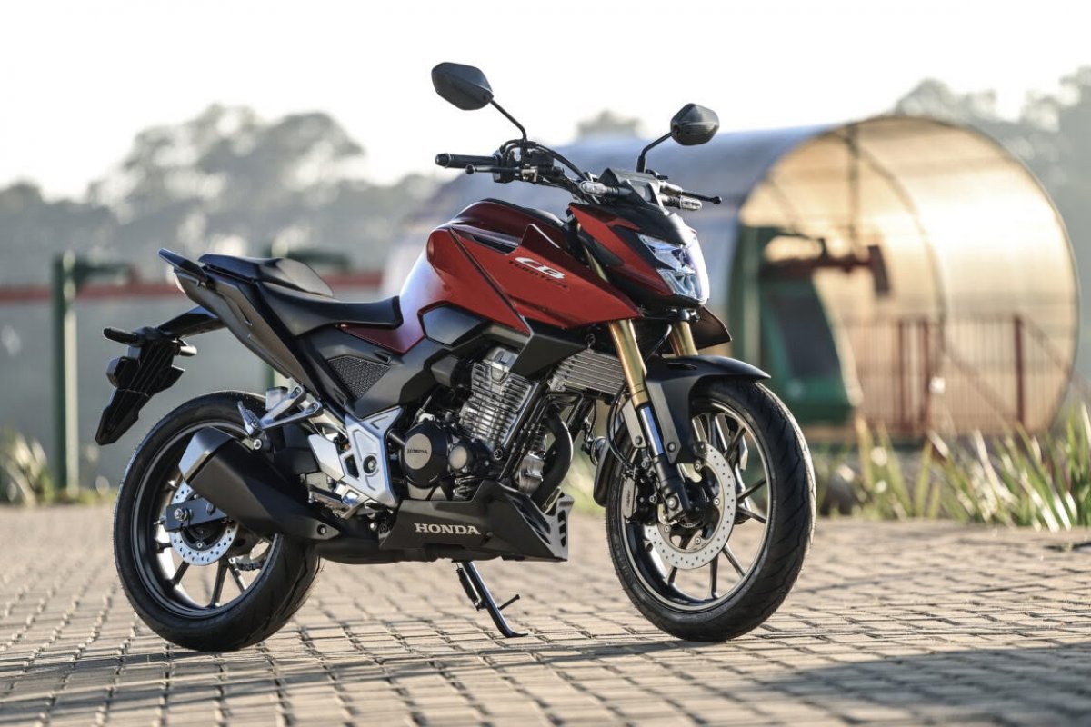 Honda lança quatro novidades em Interlagos: Hornet 1000, Tornado, Twister e Biz Kuromi