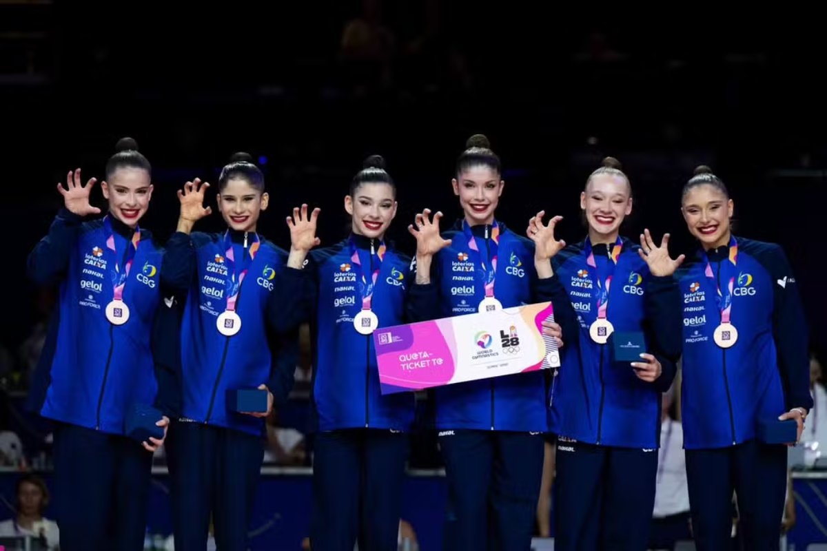 Brasil é bronze no Mundial de ginástica rítmica e garante vaga olímpica