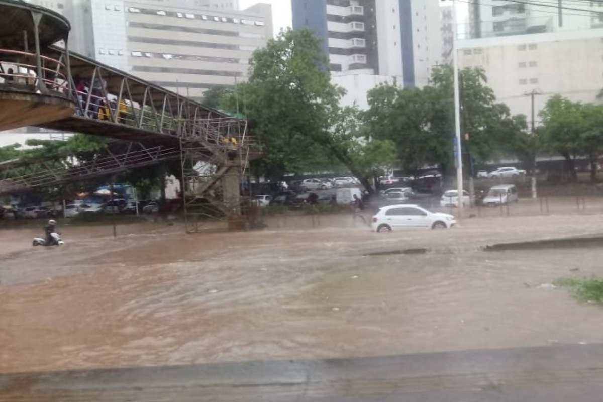 Salvador pode ter fortes chuvas nesta quinta (19)