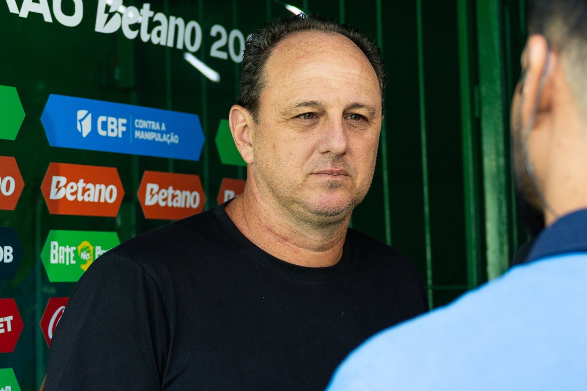 Rogério Ceni cobra concentração após Bahia ceder três empates à Chapecoense