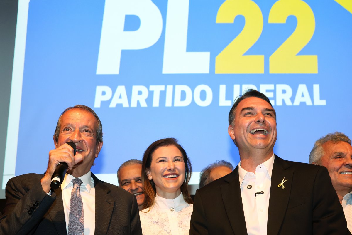 Presidente do PL minimiza o público reduzido em lançamento da campanha de Flávio Bolsonaro no Rio de Janeiro