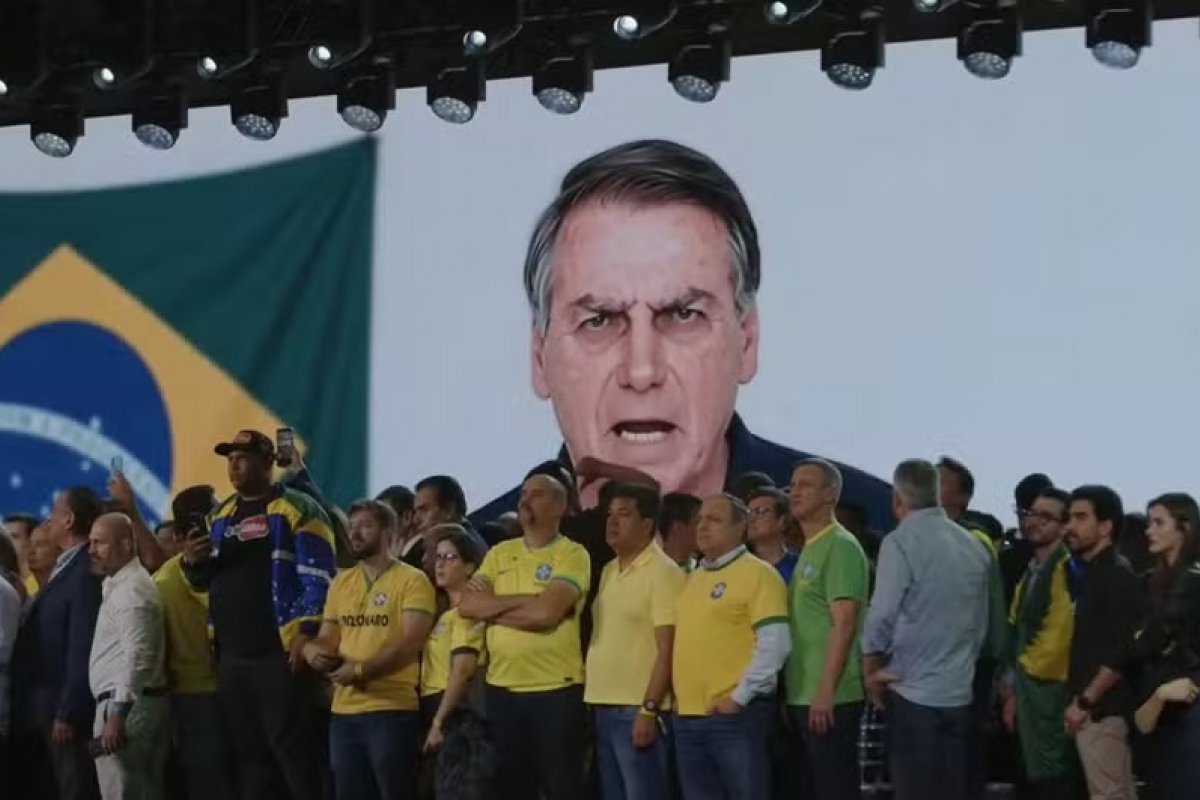 Quaest: 73% dos brasileiros desaprovam uso de IA por candidatos nas eleições