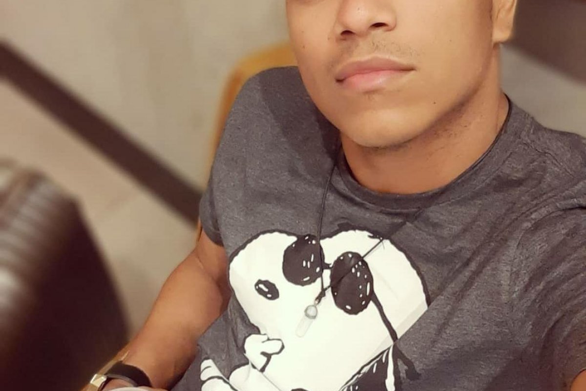 Coronavírus: Homem escreve bilhete para vizinhos idosos se oferecendo a ir ao mercado e farmácia em Salvador