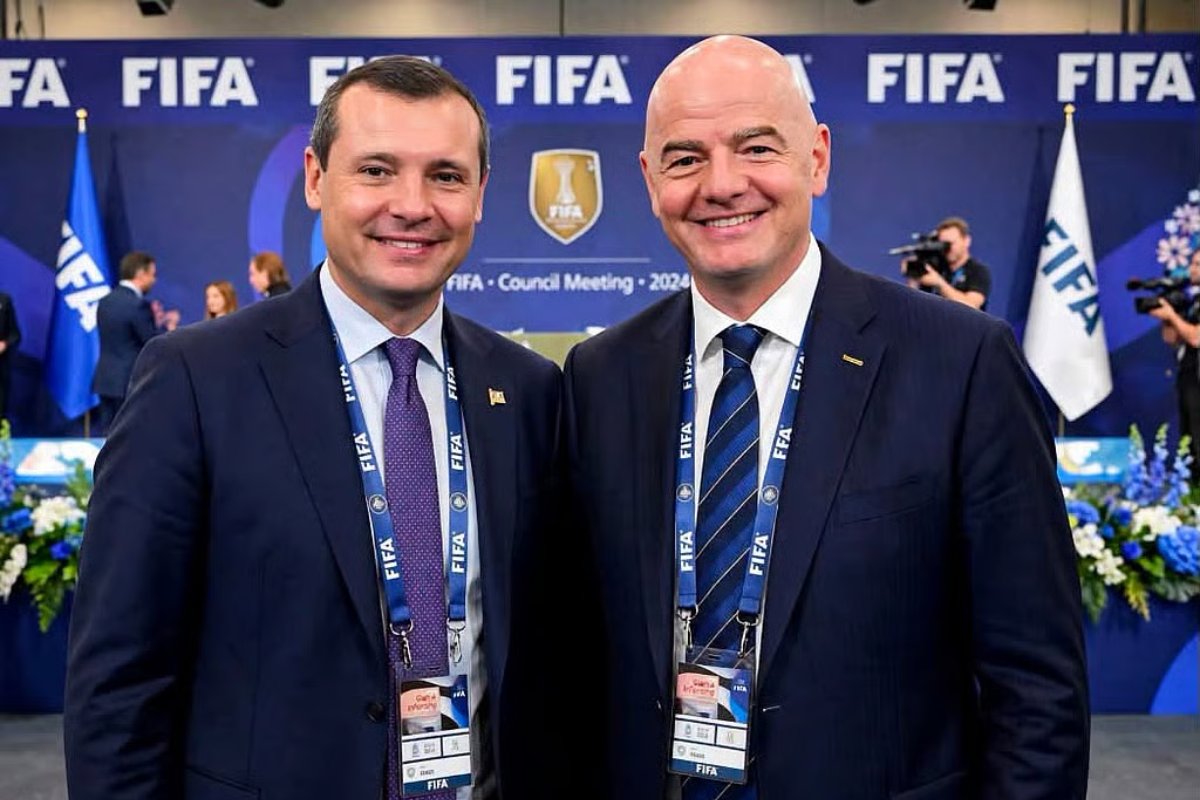 Saída de diretor aumenta pressão sobre Infantino na Fifa
