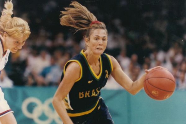 [Hortência é indicada a prêmio de maior atleta da história dos Mundiais de basquete feminino]