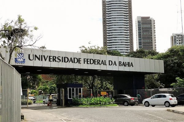 [Entenda polêmica envolvendo estudantes da Faculdade de Odontologia da UFBA e novo código de vestimentas]