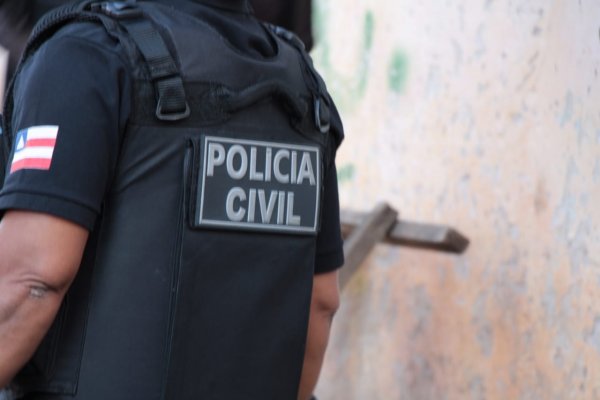 [Homem que tentou esfaquear a companheira e incendiou a casa da vítima é preso na Avenida Gal Costa]